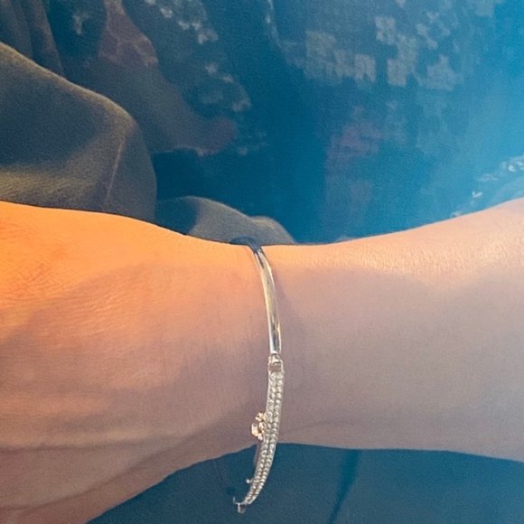 COACH Signature Pave Bar Hinged Bangle in silver - Picture 7 of 7